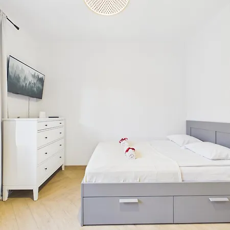 Plac Konstytucji Superapart Perfect Location Apartment *